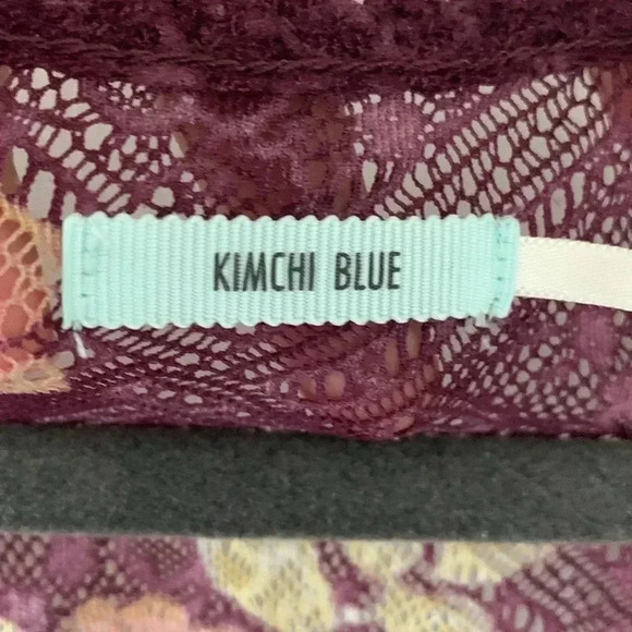 Kimchi Blue lace floral top - Picture 3 of 6
